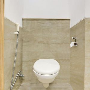 Executive Room 11 Happy hours from 5 PM to 9 PM 2 Pcs of Laundry complimentary per room per